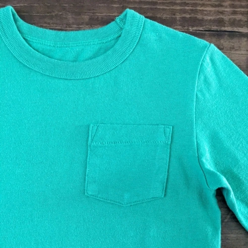 GAP tee shirt